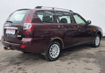 Подержанный автомобиль LADA (ВАЗ) Priora Wagon 2010 года (5 фото)