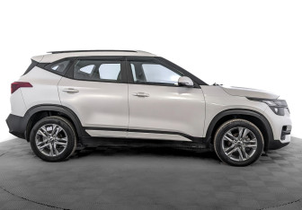 Подержанный автомобиль Kia Seltos 2021 года (4 фото)