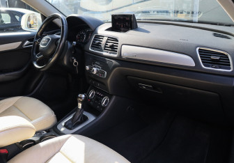 Подержанный автомобиль Audi Q3 2012 года (7 фото)