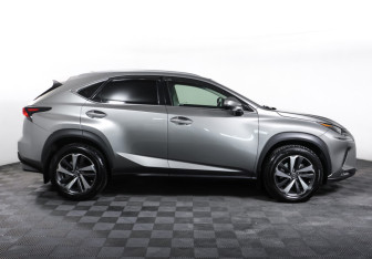 Подержанный автомобиль Lexus NX 2019 года (4 фото)