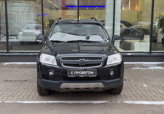 Подержанный автомобиль Chevrolet Captiva 2008 года (2 фото)