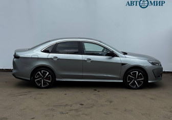 Подержанный автомобиль Kaiyi E5 2023 года (4 фото)