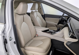 Подержанный автомобиль Toyota Camry Sedan 2021 года (24 фото)