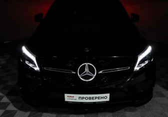 Подержанный автомобиль Mercedes-Benz GLE 2018 года (19 фото)