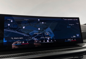 Подержанный автомобиль BMW X7 2024 года (31 фото)