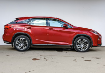 Подержанный автомобиль Lexus RX 2019 года (4 фото)