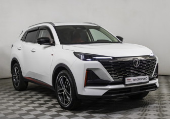 Подержанный автомобиль Changan UNI-S 2024 года (3 фото)