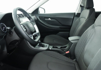 Подержанный автомобиль Hyundai Creta 2022 года (5 фото)