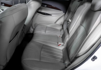 Подержанный автомобиль Infiniti EX 2008 года (10 фото)