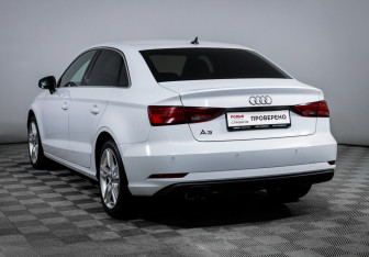 Подержанный автомобиль Audi A3 Sedan 2019 года (7 фото)