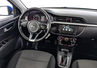 Подержанный автомобиль Kia Rio Hatchback 2019 года (25 фото)