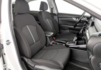 Подержанный автомобиль Kia Cerato Sedan 2019 года (23 фото)