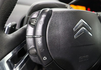 Подержанный автомобиль Citroen C4 Picasso 2010 года (13 фото)