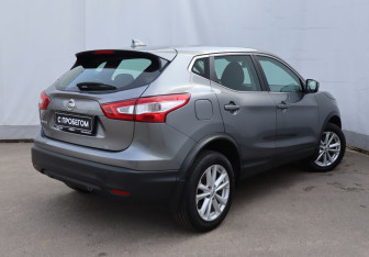 Подержанный автомобиль Nissan Qashqai 2018 года (4 фото)