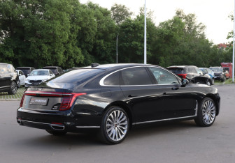Новый Hongqi H9 2023 (5 фото)