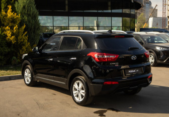 Подержанный автомобиль Hyundai Creta 2018 года (5 фото)