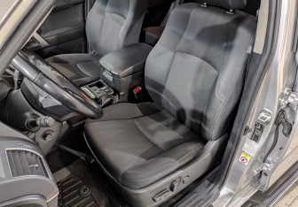 Подержанный автомобиль Toyota Land Cruiser Prado 2018 года (20 фото)