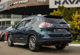Подержанный автомобиль Nissan X-Trail 2015 года (5 фото)