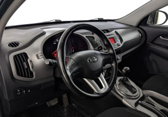 Подержанный автомобиль Kia Sportage 2015 года (15 фото)