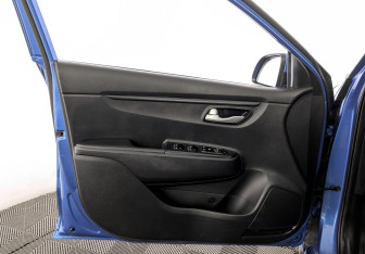 Подержанный автомобиль Kia Rio Hatchback 2019 года (18 фото)