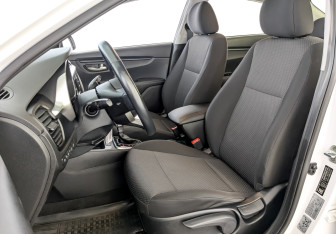 Подержанный автомобиль Kia Rio Sedan 2021 года (20 фото)