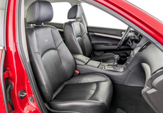 Подержанный автомобиль Infiniti G Sedan 2013 года (24 фото)