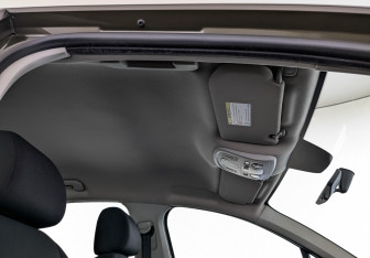 Подержанный автомобиль Citroen C4 Sedan 2017 года (23 фото)