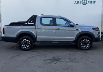 Подержанный автомобиль JAC T9 2025 года (4 фото)