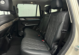 Подержанный автомобиль Tank 500 2024 года (10 фото)