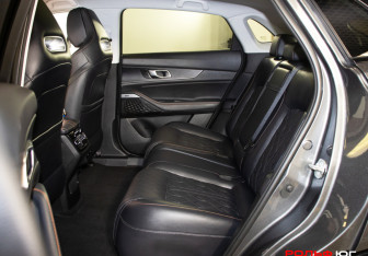 Подержанный автомобиль Changan UNI-K 2024 года (10 фото)