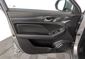 Подержанный автомобиль Haval Jolion 2023 года (19 фото)