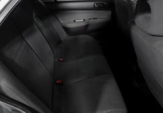 Подержанный автомобиль Mitsubishi Lancer Sedan 2005 года (10 фото)