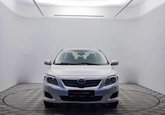 Подержанный автомобиль Toyota Corolla Sedan 2007 года (2 фото)
