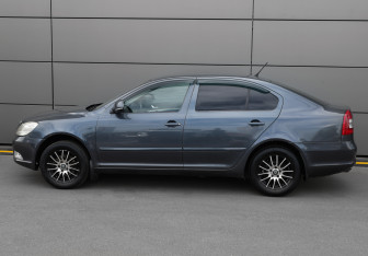 Подержанный автомобиль Skoda Octavia Liftback 2011 года (6 фото)