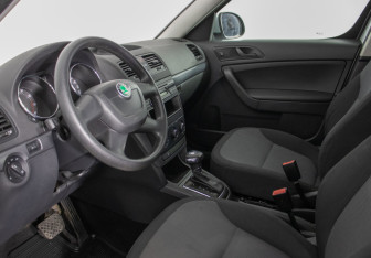 Подержанный автомобиль Skoda Yeti 2011 года (10 фото)