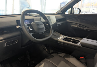 Новый Omoda C7 2025 (9 фото)