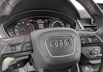 Подержанный автомобиль Audi Q5 2017 года (25 фото)