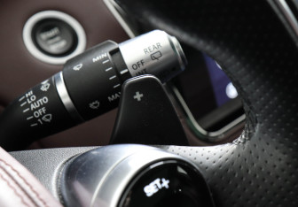 Подержанный автомобиль Land Rover Range Rover Evoque 2019 года (15 фото)