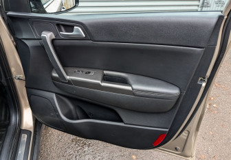 Подержанный автомобиль Kia Sportage 2017 года (24 фото)