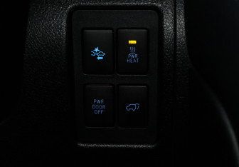 Подержанный автомобиль Toyota Land Cruiser Suv 2019 года (13 фото)