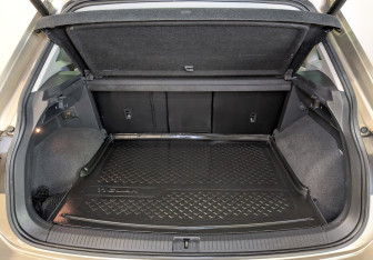 Подержанный автомобиль Volkswagen Tiguan 2018 года (10 фото)