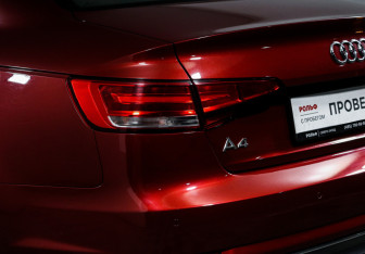 Подержанный автомобиль Audi A4 Sedan 2016 года (16 фото)