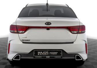 Подержанный автомобиль Kia Rio Sedan 2020 года (6 фото)