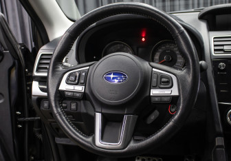 Подержанный автомобиль Subaru Forester Suv 2017 года (17 фото)