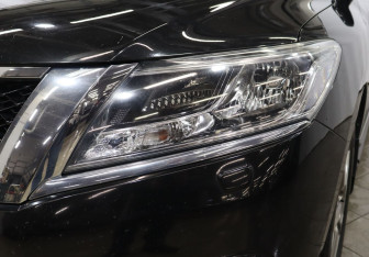 Подержанный автомобиль Nissan Pathfinder 2014 года (27 фото)