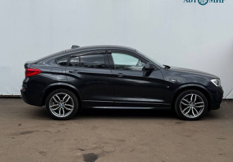 Подержанный автомобиль BMW X4 2018 года (4 фото)