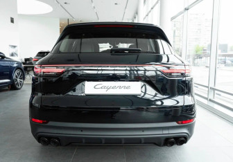 Новый Porsche Cayenne 2025 (4 фото)