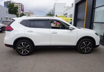 Подержанный автомобиль Nissan X-Trail 2021 года (4 фото)