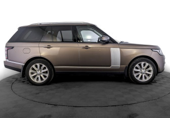 Подержанный автомобиль Land Rover Range Rover 2015 года (4 фото)