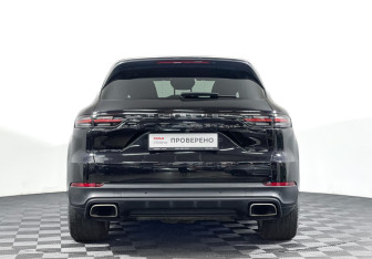 Подержанный автомобиль Porsche Cayenne 2018 года (6 фото)